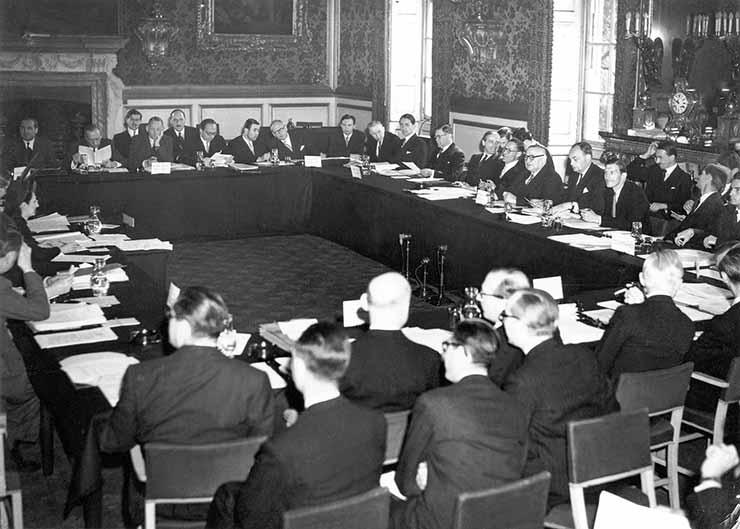 1949 - Signature du Statut du Conseil de l'Europe à Londres